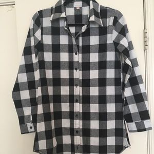 Black and White Plaid Top